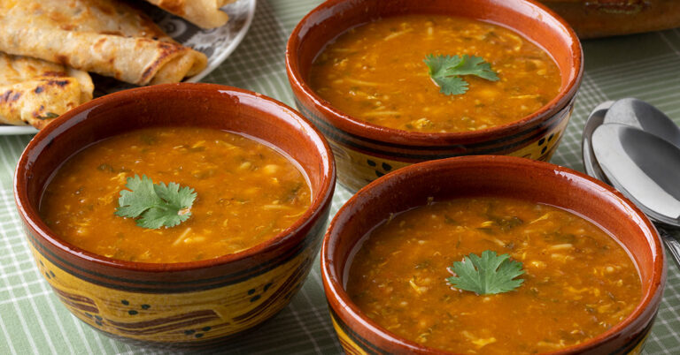 Authentic Moroccan Harira Recipe: Tomato Soup Infused with Chickpeas and Lentils