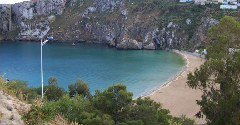 Quemado Beach: A Coastal Oasis in Al Hoceima